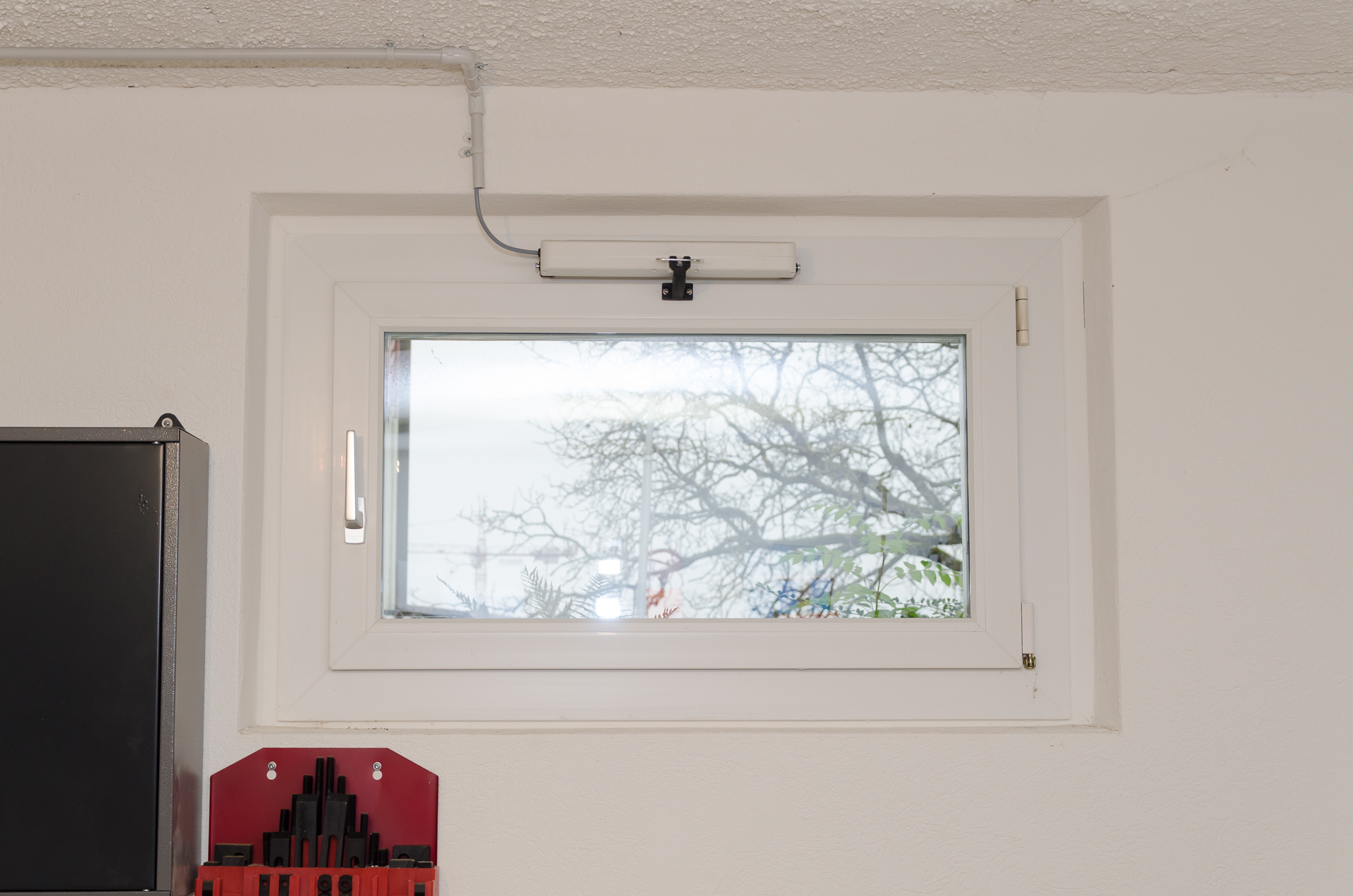 Motorized window
